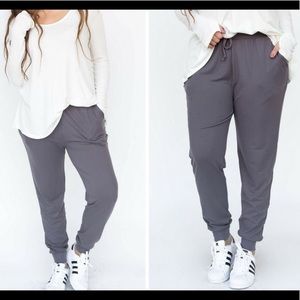 Grey Agnes and Dora joggers. Size large. Good used condition. Drawstring waist.